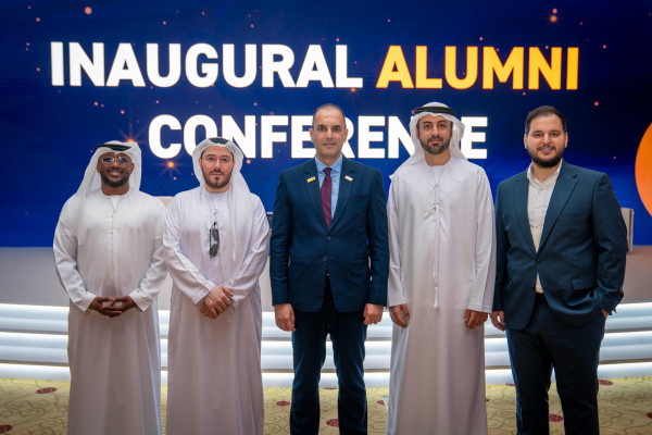 تحت رعاية سمو الشيخ عمار بن حميد النعيمي مؤتمر خريجي جامعة عجمان الأول يفتح آفاق الشراكة ويُرسّخ دور الخريجين في خدمة المجتمع