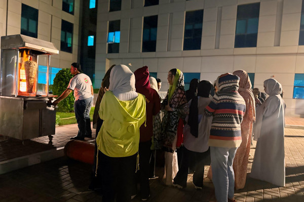 The Office of Students Housing Hosts the Shawarma Study Break Initiative _7