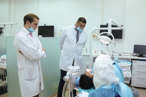 Medical Students from Institut Ostéopathie Bordeaux in France Visit AU