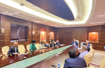 اجتماع عميد كلية القانون مع أعضاء هيئة التدريس