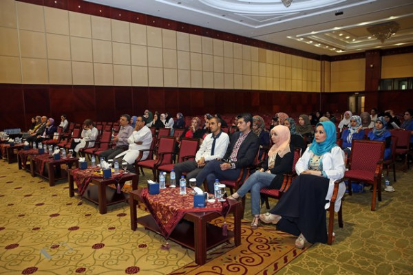 استعراض بحوث علمية متميزة خلال المؤتمر الطلابي العاشر