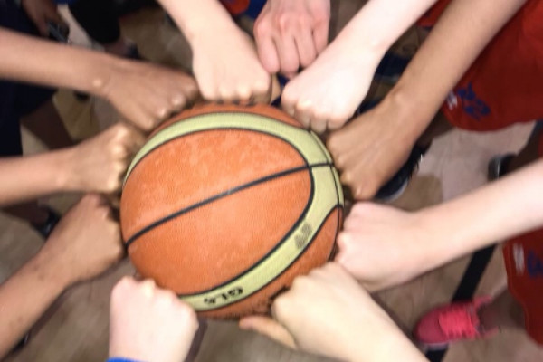 ختام دوري كرة السلة لطالبات الجامعة