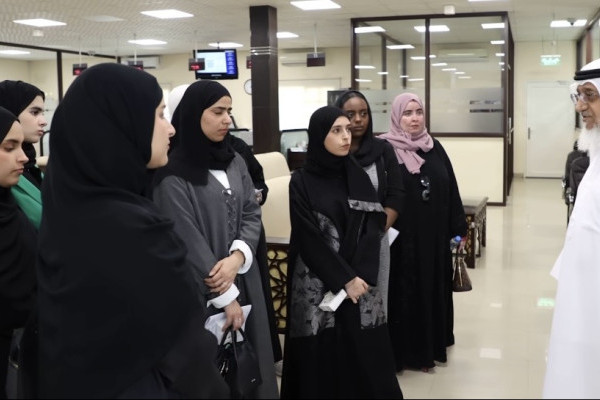 زيارة ميدانية لطلبة كلية القانون إلى محاكم رأس الخيمة