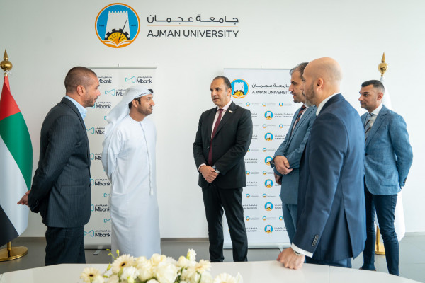 جامعة عجمان توقع اتفاقية شراكة استراتيجية مع بنك المارية المحلي لتعزيز برامج التطوير الأكاديمي والمهني للطلبة