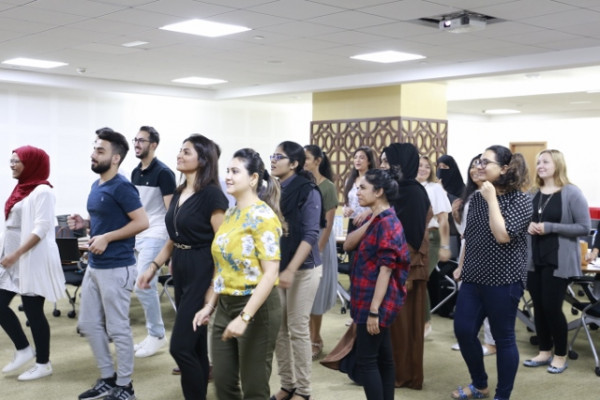 طلبة جامعة عجمان وخريجوها يشاركون في برنامج CSR in Action