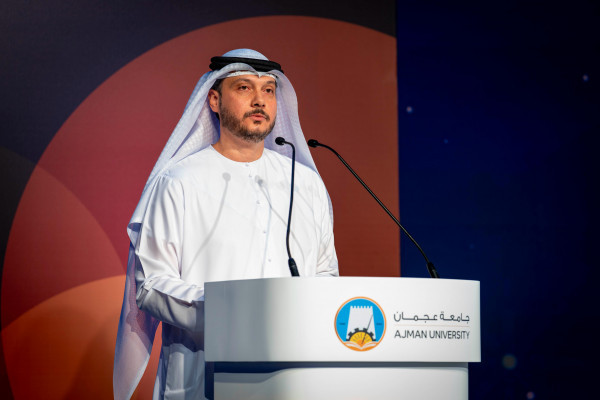 تحت رعاية سمو الشيخ عمار بن حميد النعيمي مؤتمر خريجي جامعة عجمان الأول يفتح آفاق الشراكة ويُرسّخ دور الخريجين في خدمة المجتمع