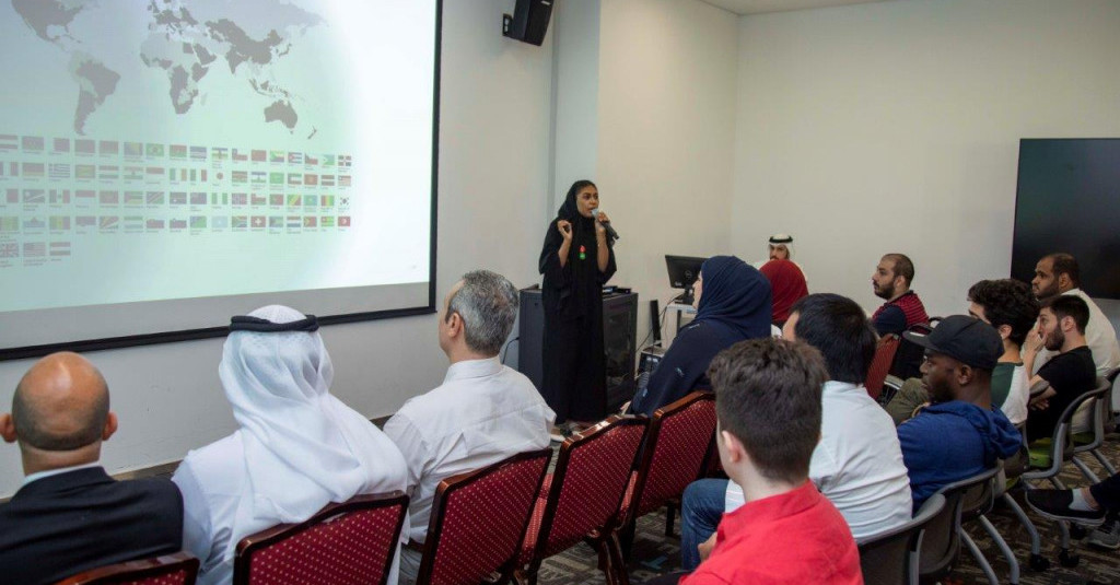 طلبة وخريجو جامعة عجمان يتطوعون في إكسبو 2020