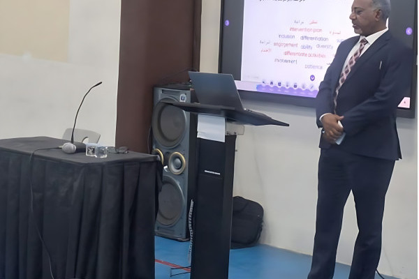 Faculty Member Education Department at Ajman University Delivers “AI in Education” Workshop at Woodlem Park School