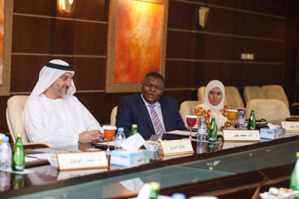 جامعة عجمان تُشكّل مجلسا استشاريا مهنيا