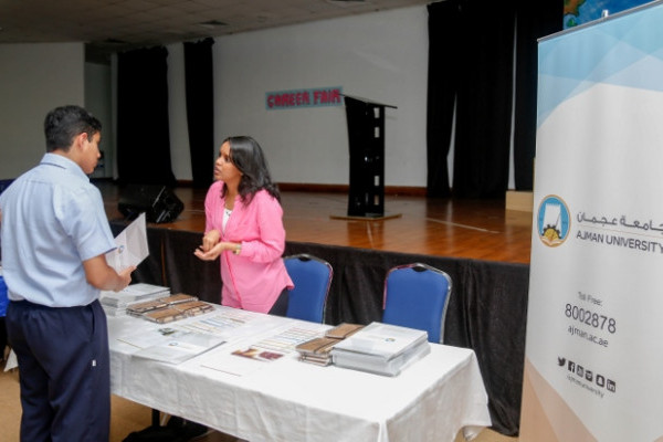 AU Student Recruitment Team Participates in School Fairs