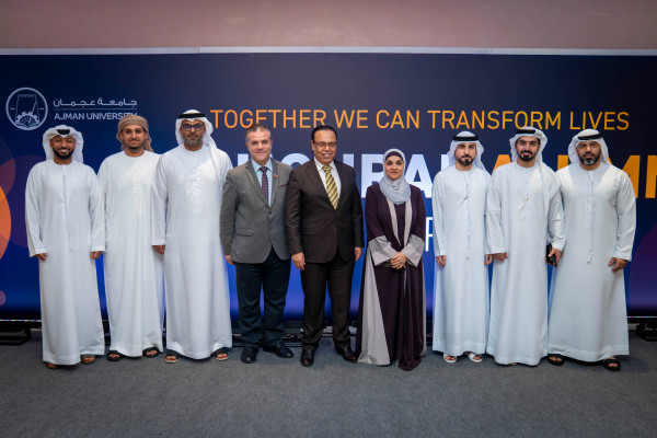 تحت رعاية سمو الشيخ عمار بن حميد النعيمي مؤتمر خريجي جامعة عجمان الأول يفتح آفاق الشراكة ويُرسّخ دور الخريجين في خدمة المجتمع